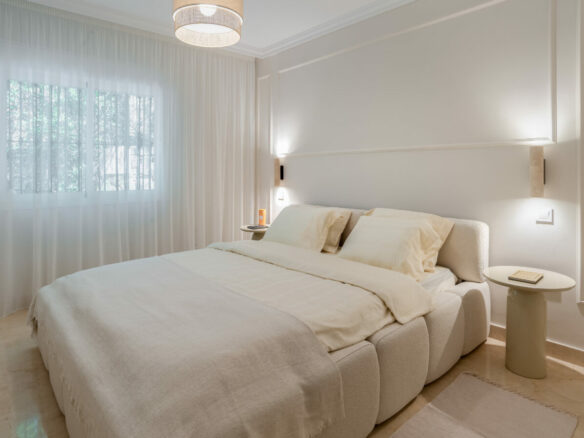FOR SALE 🏡 Renovated Ground-Floor Apartment with Direct Pool Access – Sierra Blanca, Golden Mile, Marbella