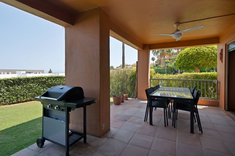 FOR SALE 🏡 Ground Floor Garden Apartment – Benatalaya, Atalaya, Estepona
