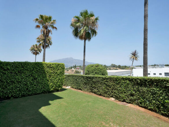 FOR SALE 🏡 Ground Floor Garden Apartment – Benatalaya, Atalaya, Estepona