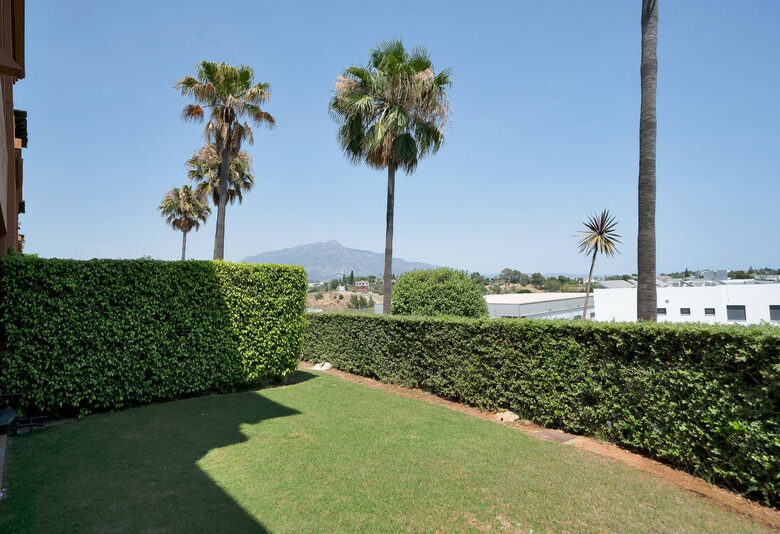 FOR SALE 🏡 Ground Floor Garden Apartment – Benatalaya, Atalaya, Estepona
