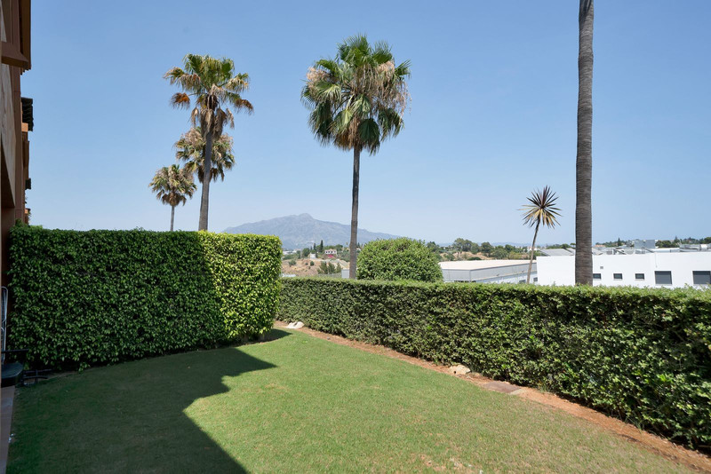 FOR SALE 🏡 Ground Floor Garden Apartment – Benatalaya, Atalaya, Estepona