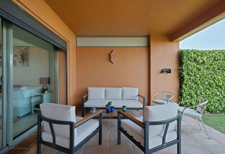 FOR SALE 🏡 Ground Floor Garden Apartment – Benatalaya, Atalaya, Estepona