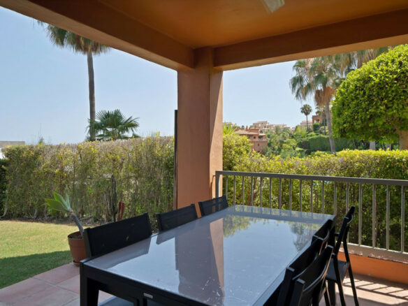 FOR SALE 🏡 Ground Floor Garden Apartment – Benatalaya, Atalaya, Estepona