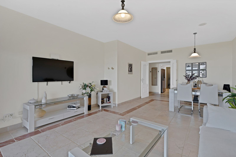 FOR SALE 🏡 Ground Floor Garden Apartment – Benatalaya, Atalaya, Estepona
