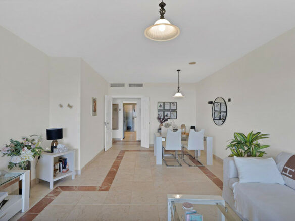 FOR SALE 🏡 Ground Floor Garden Apartment – Benatalaya, Atalaya, Estepona