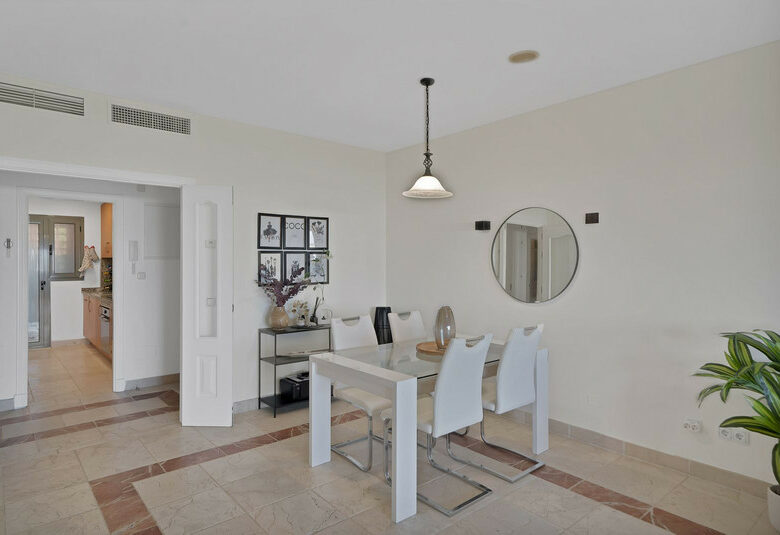 FOR SALE 🏡 Ground Floor Garden Apartment – Benatalaya, Atalaya, Estepona
