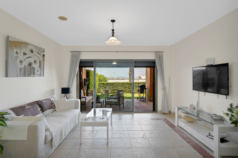 FOR SALE 🏡 Ground Floor Garden Apartment – Benatalaya, Atalaya, Estepona