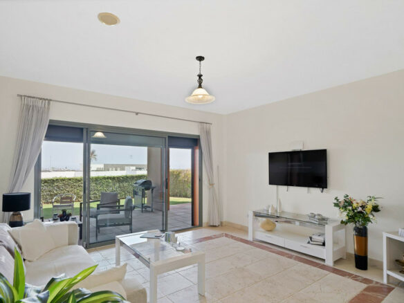 FOR SALE 🏡 Ground Floor Garden Apartment – Benatalaya, Atalaya, Estepona