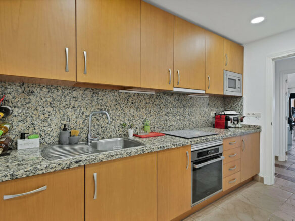 FOR SALE 🏡 Ground Floor Garden Apartment – Benatalaya, Atalaya, Estepona