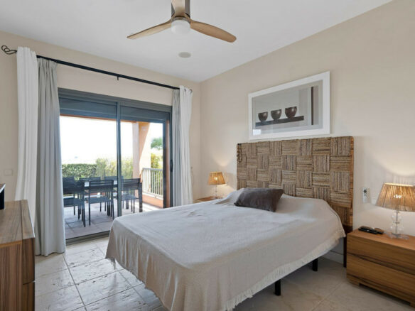 FOR SALE 🏡 Ground Floor Garden Apartment – Benatalaya, Atalaya, Estepona