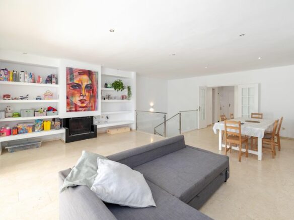 FOR SALE 🏡 380 M2 Duplex Garden Apartment with Reform Potential – Birdie Club, Río Real, Marbella