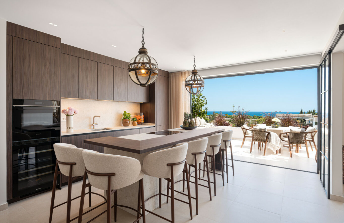 FOR SALE 🏡 Renovated Apartment with Sea Views – Coto Real, Golden Mile, Marbella