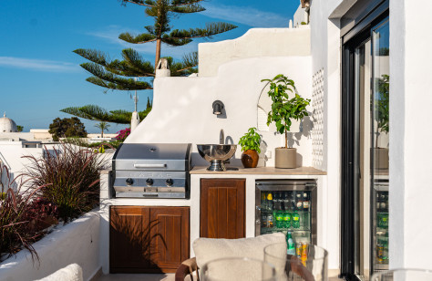 FOR SALE 🏡 Renovated Apartment with Sea Views – Coto Real, Golden Mile, Marbella