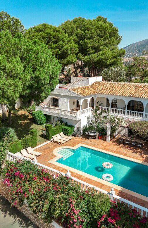FOR SALE 🏡 Charming Family Villa with Sea Views – Sierrezuela, Mijas