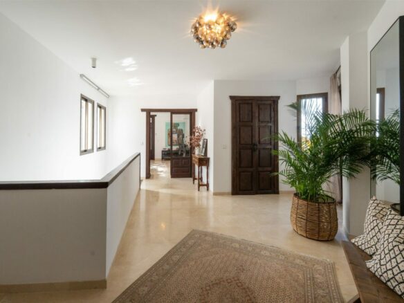 FOR SALE 🏡 Charming Family Villa with Sea Views – Sierrezuela, Mijas