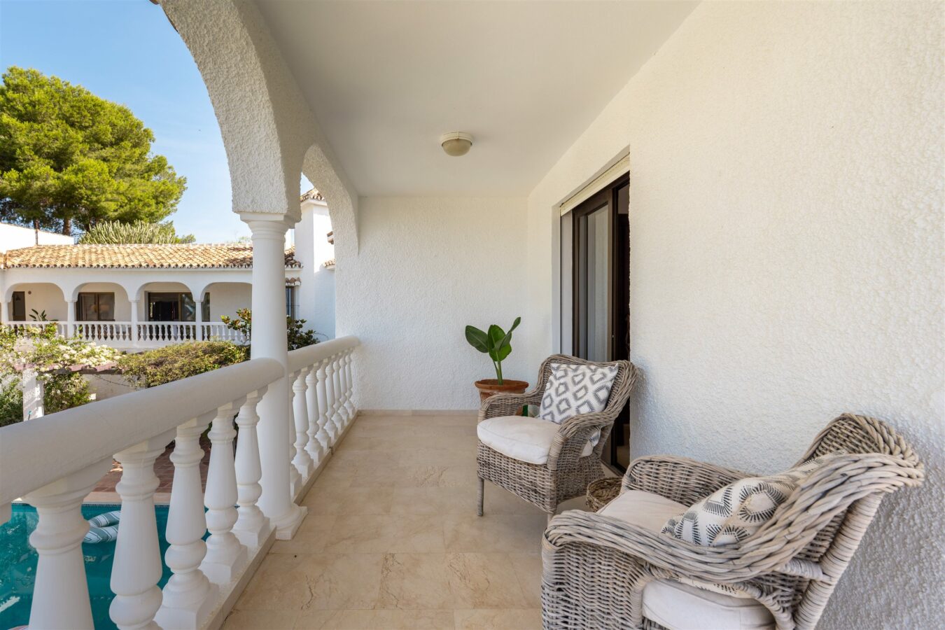 FOR SALE 🏡 Charming Family Villa with Sea Views – Sierrezuela, Mijas