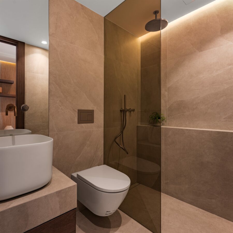 FOR SALE 🏡 Renovated Townhouse near Aloha Golf – Aloha, Nueva Andalucía, Marbella