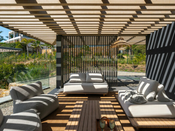 FOR SALE 🏡 Striking Modern Villa with Sea Views in the Golf Valley – La Cerquilla, Nueva Andalucía