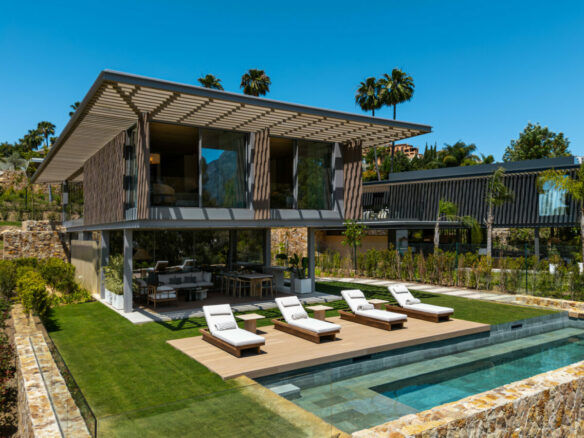 FOR SALE 🏡 Architect-Designed Modern Villa with Mediterranean Views – La Cerquilla, Nueva Andalucía