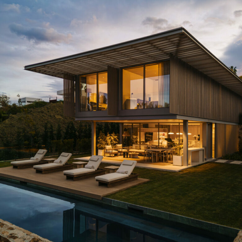 FOR SALE 🏡 Architect-Designed Modern Villa with Mediterranean Views – La Cerquilla, Nueva Andalucía