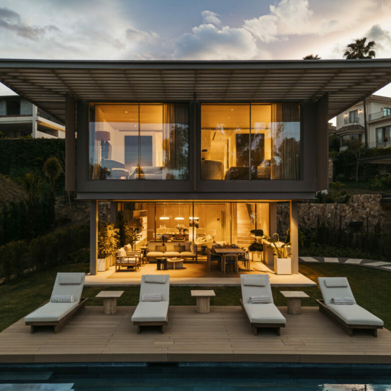 FOR SALE 🏡 Architect-Designed Modern Villa with Mediterranean Views – La Cerquilla, Nueva Andalucía