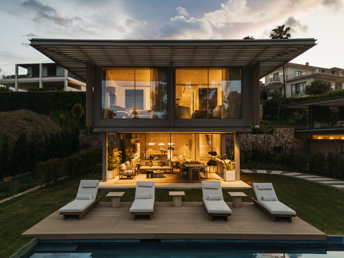 FOR SALE 🏡 Architect-Designed Modern Villa with Mediterranean Views – La Cerquilla, Nueva Andalucía
