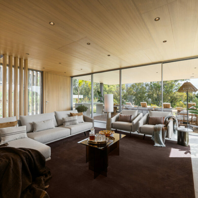 FOR SALE 🏡 Architect-Designed Modern Villa with Mediterranean Views – La Cerquilla, Nueva Andalucía