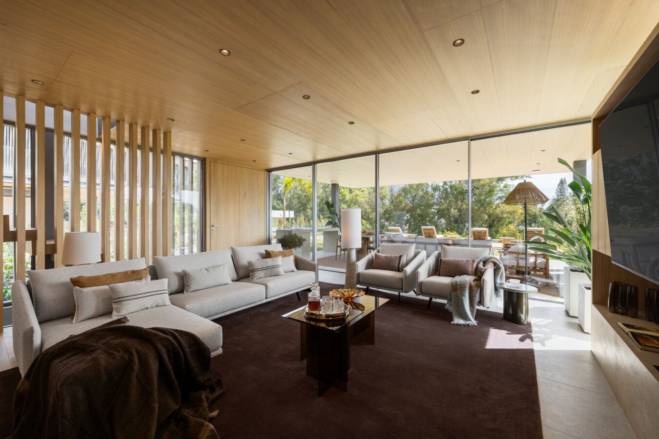 FOR SALE 🏡 Architect-Designed Modern Villa with Mediterranean Views – La Cerquilla, Nueva Andalucía