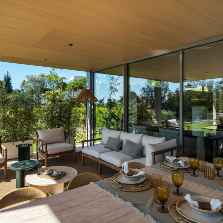FOR SALE 🏡 Architect-Designed Modern Villa with Mediterranean Views – La Cerquilla, Nueva Andalucía