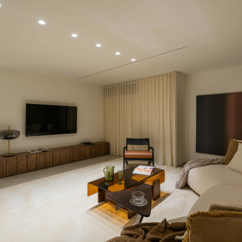FOR SALE 🏡 Architect-Designed Modern Villa with Mediterranean Views – La Cerquilla, Nueva Andalucía