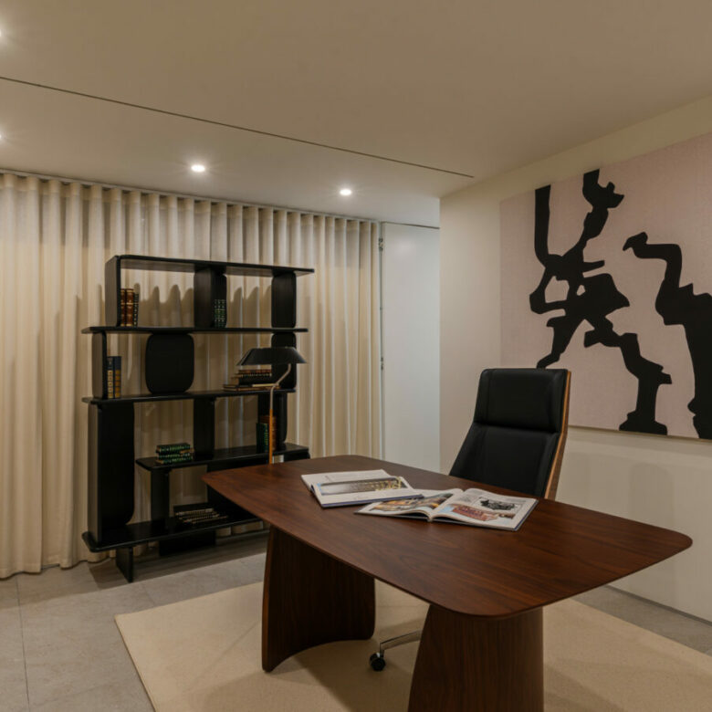 FOR SALE 🏡 Architect-Designed Modern Villa with Mediterranean Views – La Cerquilla, Nueva Andalucía