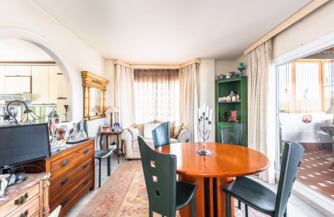 FOR SALE 🏡 305 M2 Duplex Penthouse to Renovate – Club Sierra, Golden Mile, Marbella