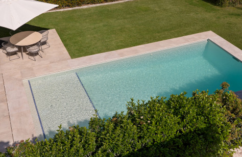 FOR SALE 🏡 Fully Renovated Villa on a Quiet Cul-de-Sac – Las Brisas, Nueva Andalucía, Marbella