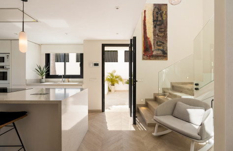 FOR SALE 🏡 Fully Renovated Villa on a Quiet Cul-de-Sac – Las Brisas, Nueva Andalucía, Marbella