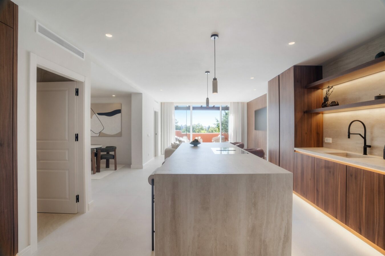 FOR SALE 🏡 Renovated Duplex Penthouse with Sea Views – El Alminar, Nueva Andalucía, Marbella