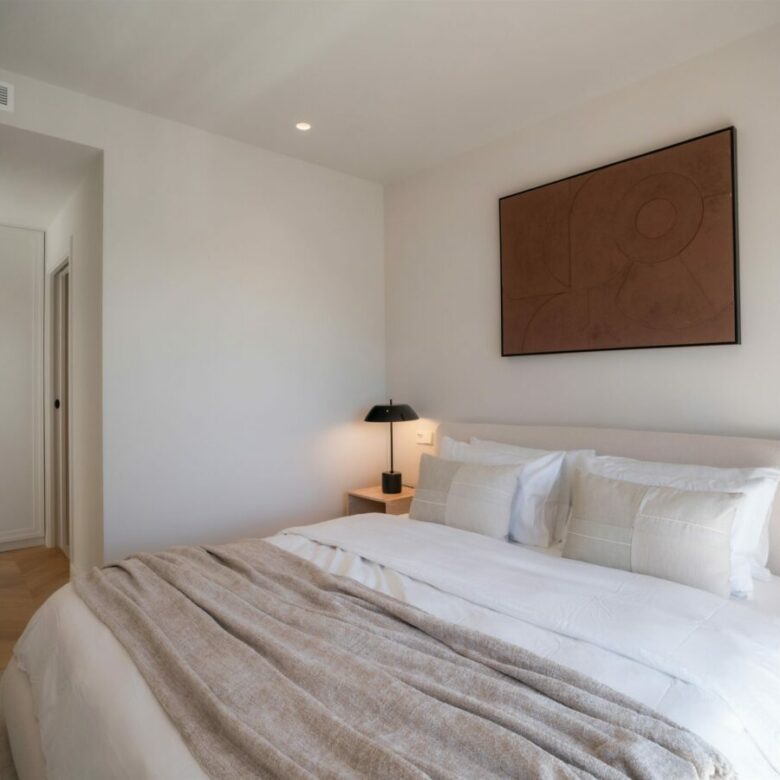 FOR SALE 🏡 Renovated Duplex Penthouse with Sea Views – El Alminar, Nueva Andalucía, Marbella