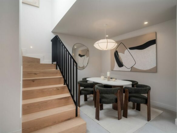 FOR SALE 🏡 Renovated Duplex Penthouse with Sea Views – El Alminar, Nueva Andalucía, Marbella