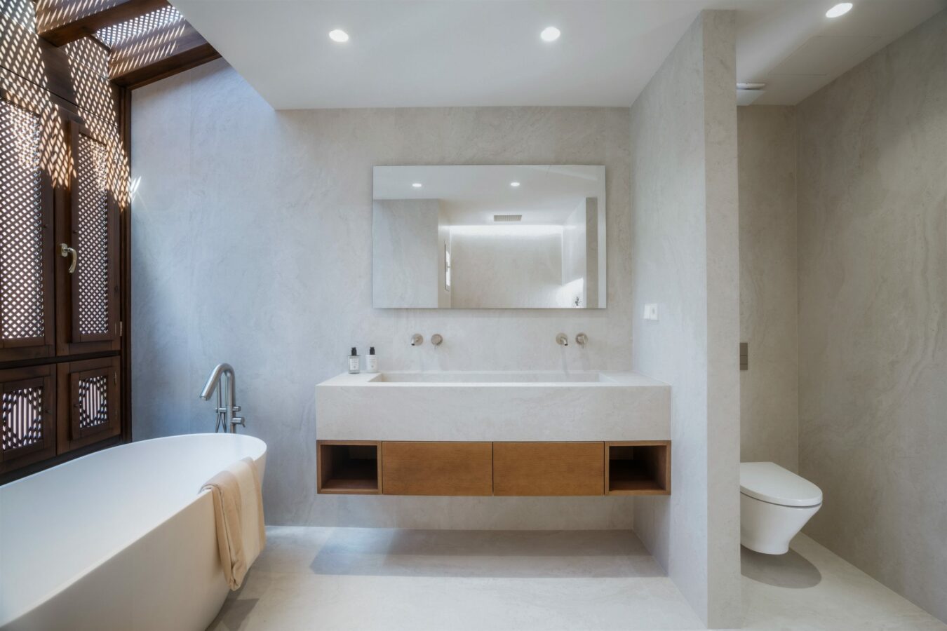 FOR SALE 🏡 Renovated Duplex Penthouse with Sea Views – El Alminar, Nueva Andalucía, Marbella