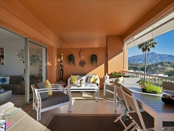 Elegant two bedroom apartment Benatalaya Atalaya Estepona
