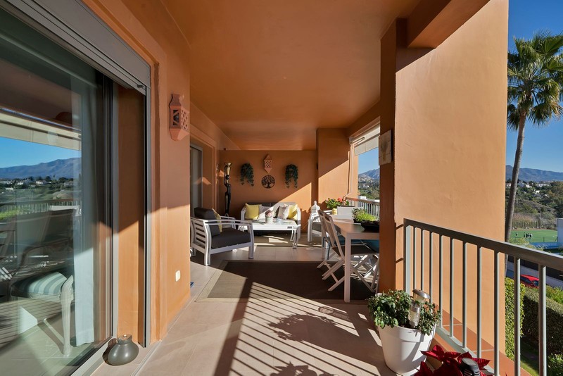 Elegant two bedroom apartment Benatalaya Atalaya Estepona
