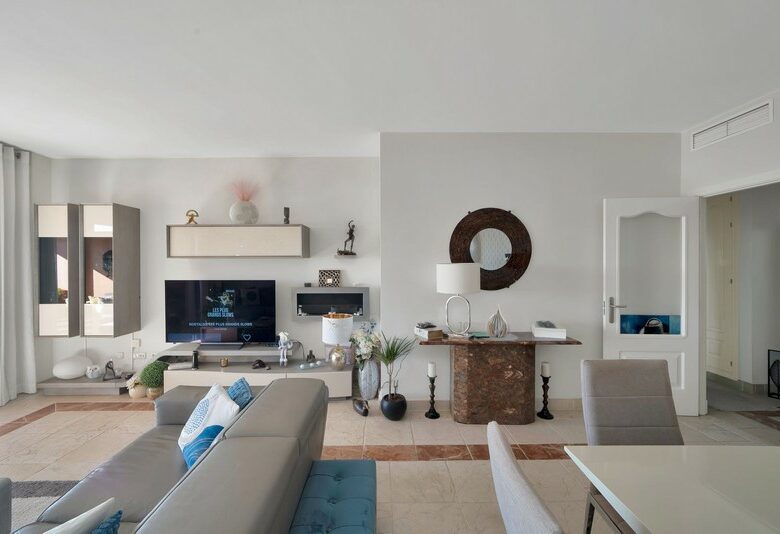 Elegant two bedroom apartment Benatalaya Atalaya Estepona