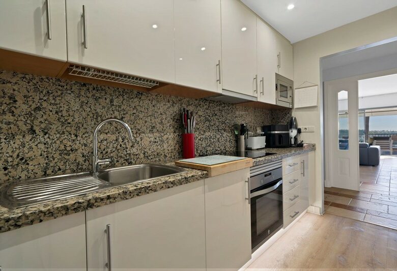 Elegant two bedroom apartment Benatalaya Atalaya Estepona