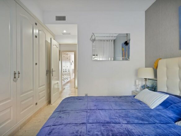 Elegant two bedroom apartment Benatalaya Atalaya Estepona