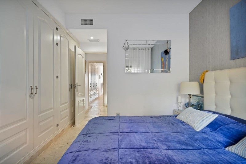 Elegant two bedroom apartment Benatalaya Atalaya Estepona