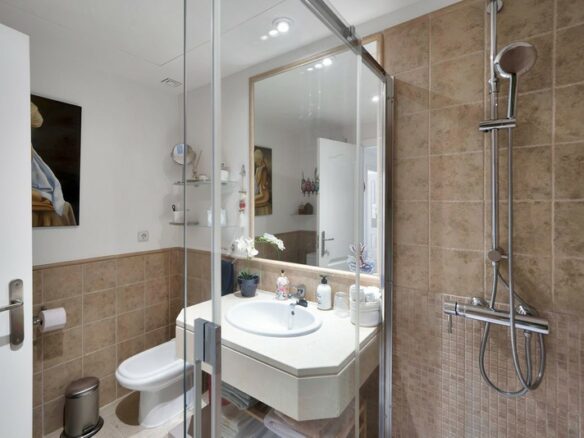 Elegant two bedroom apartment Benatalaya Atalaya Estepona