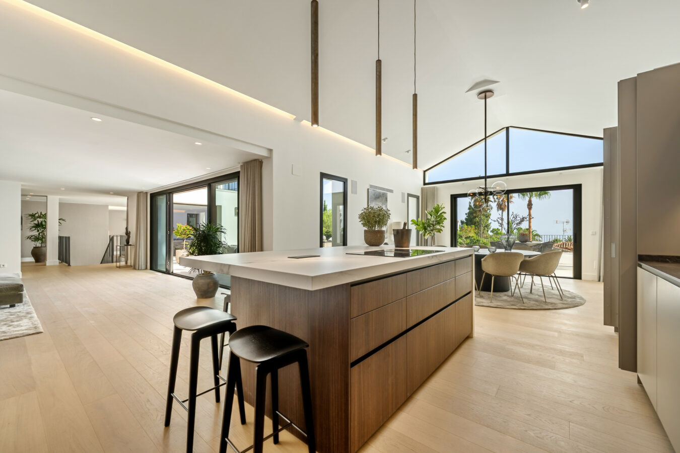 For Sale – Villa Rocio – Fascinating Contemporary Villa in Prime Location