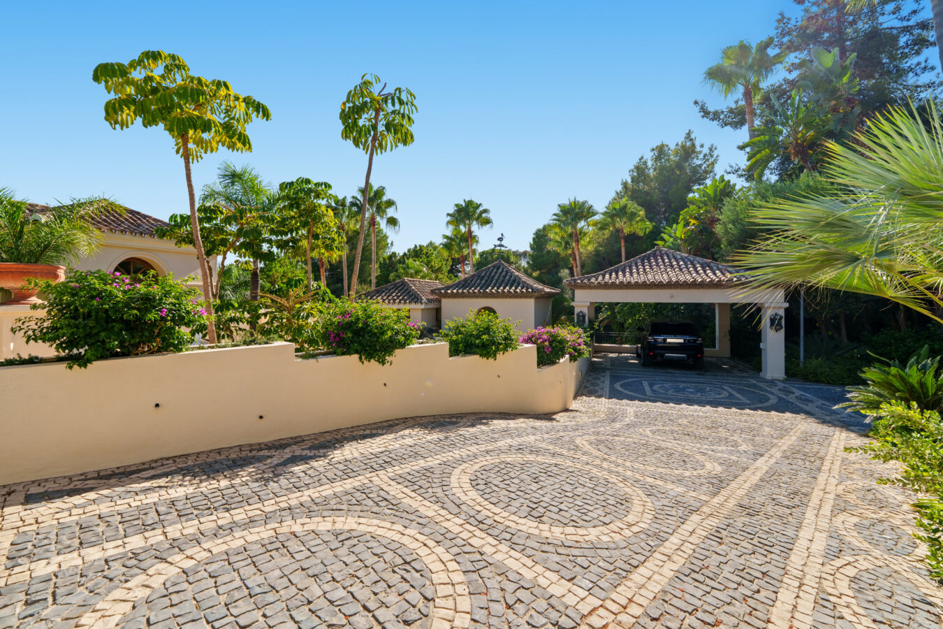 For sale  – El Bosque — A Fascinating Andalusian Estate in Lomas del Marbella Club    