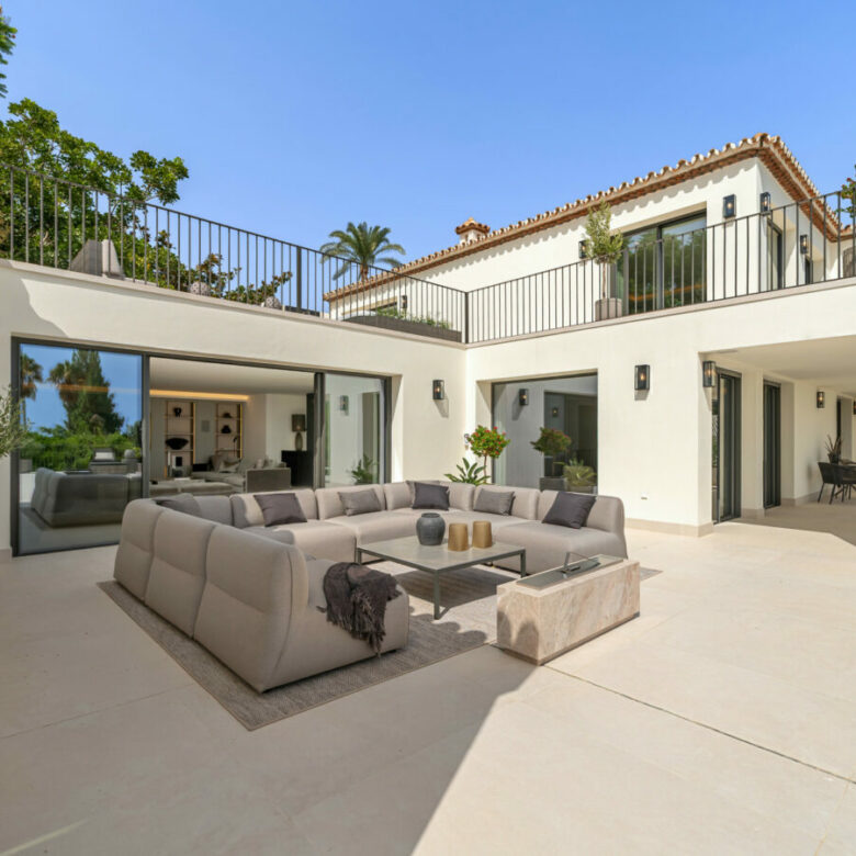 For Sale – Villa Rocio – Fascinating Contemporary Villa in Prime Location