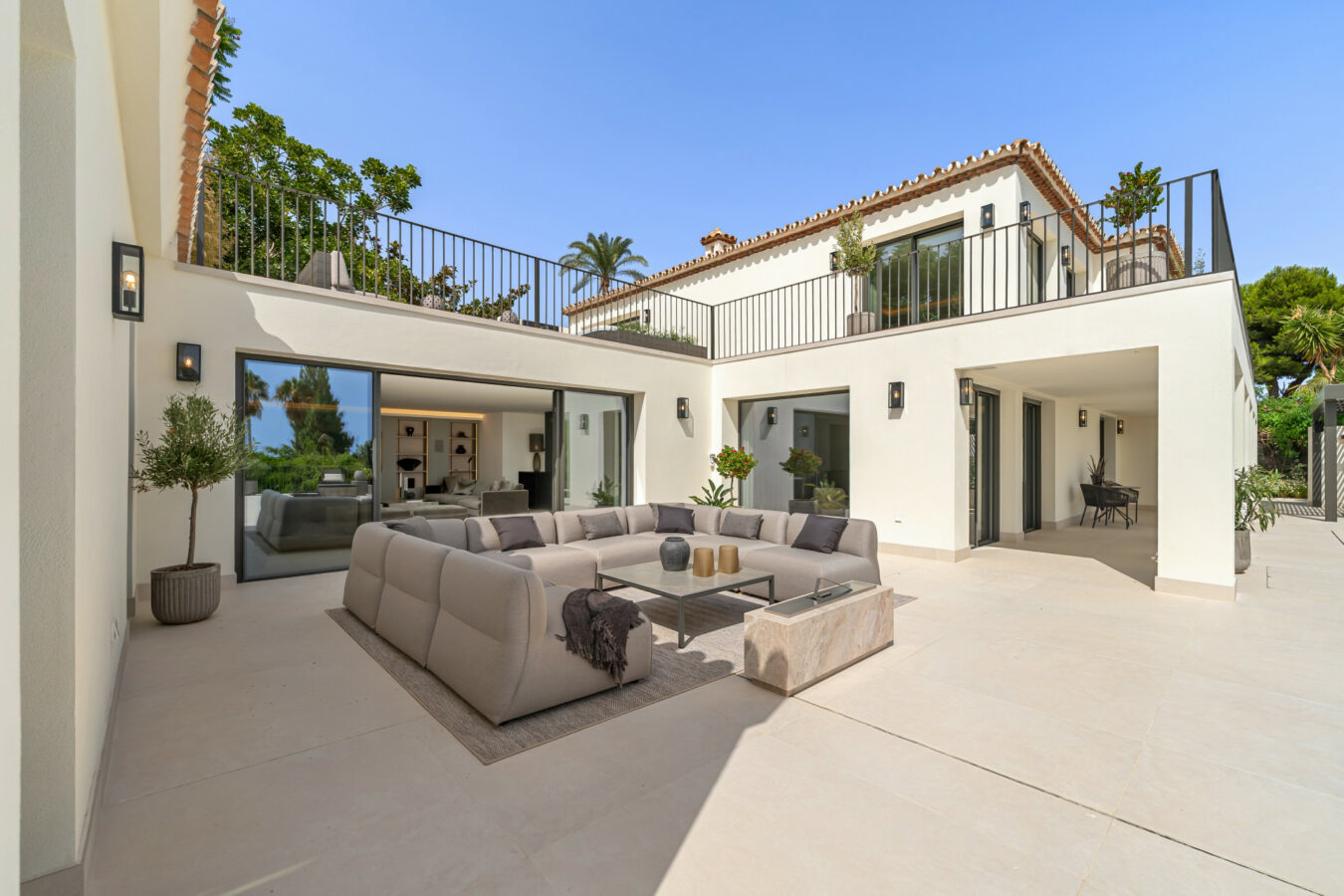 For Sale – Villa Rocio – Fascinating Contemporary Villa in Prime Location