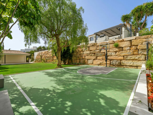 For Sale – Villa Rocio – Fascinating Contemporary Villa in Prime Location